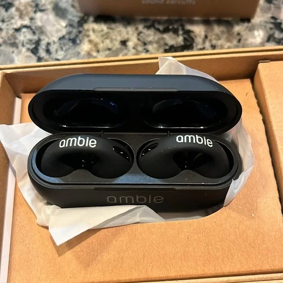 New in box ambie  Sound Earcuffs - Picture 2 of 9